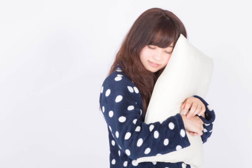 エアコンなしで寝るおすすめの対策は 熱帯夜は本当に乗り切れる